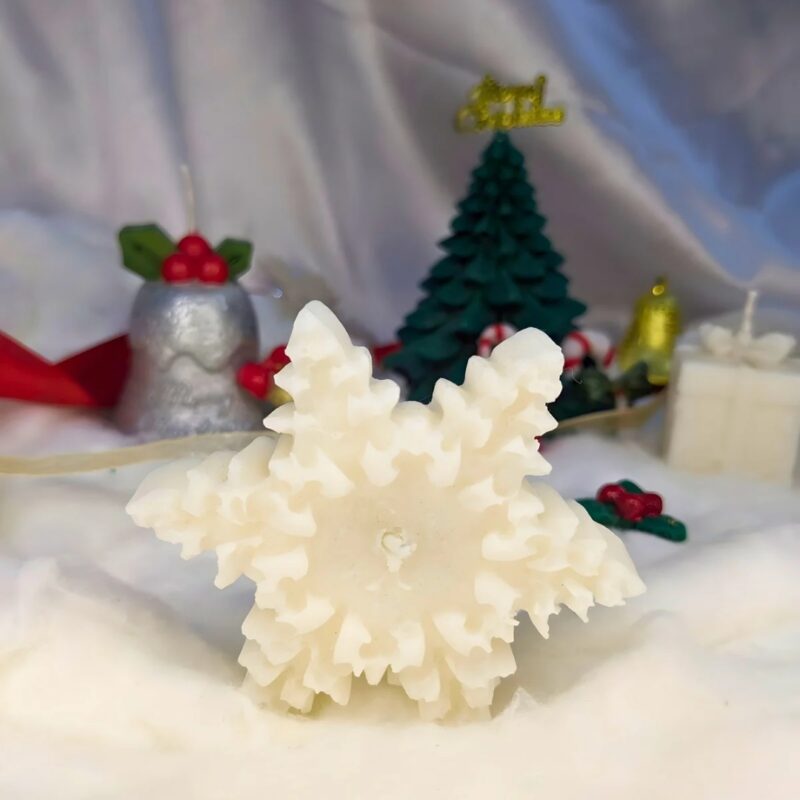 Ekaa Candles' Christmas Special Snowflake Candles