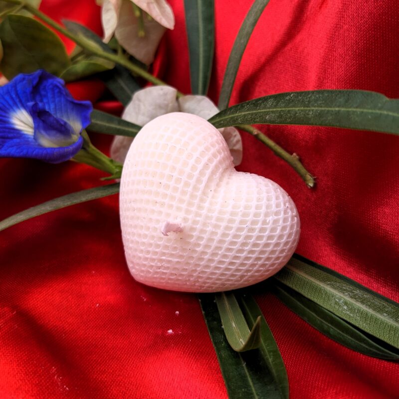 EKAA™ Heart Beats Soy Candle White