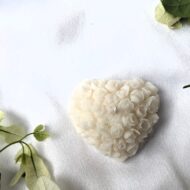 EKAA™ Heart of Roses Soy Candle White